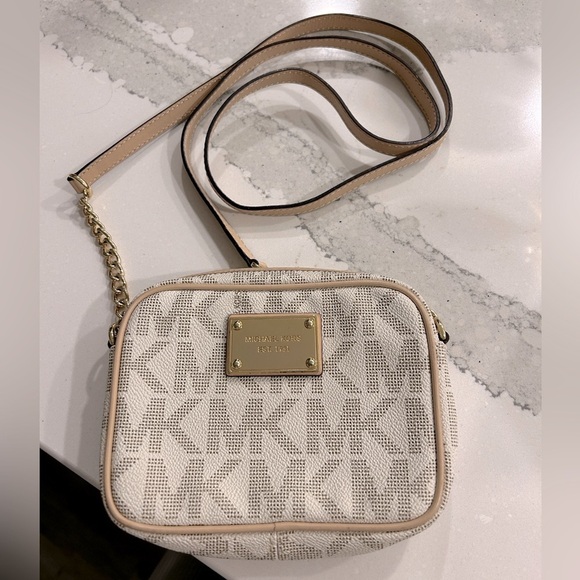 MICHAEL Michael Kors Handbags - Michael Kors Beige MK Logo Jet Set Crossbody small compact bag